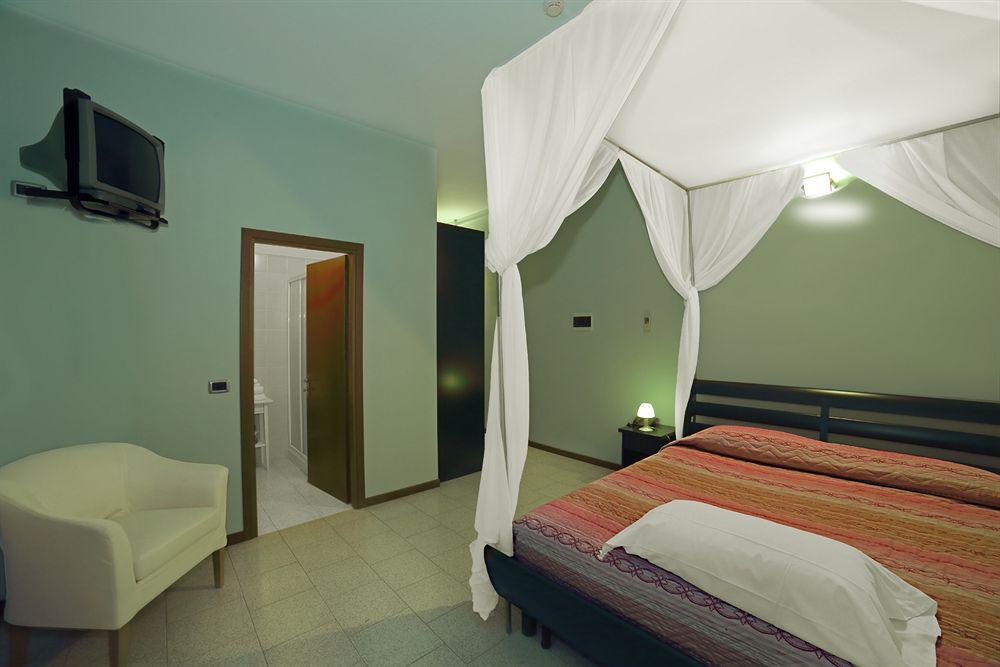Aquamaris Hotel Sala Baganza Exterior foto