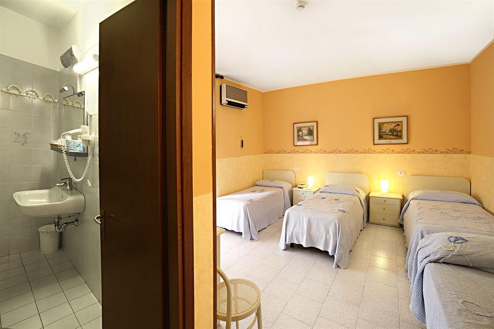 Aquamaris Hotel Sala Baganza Exterior foto