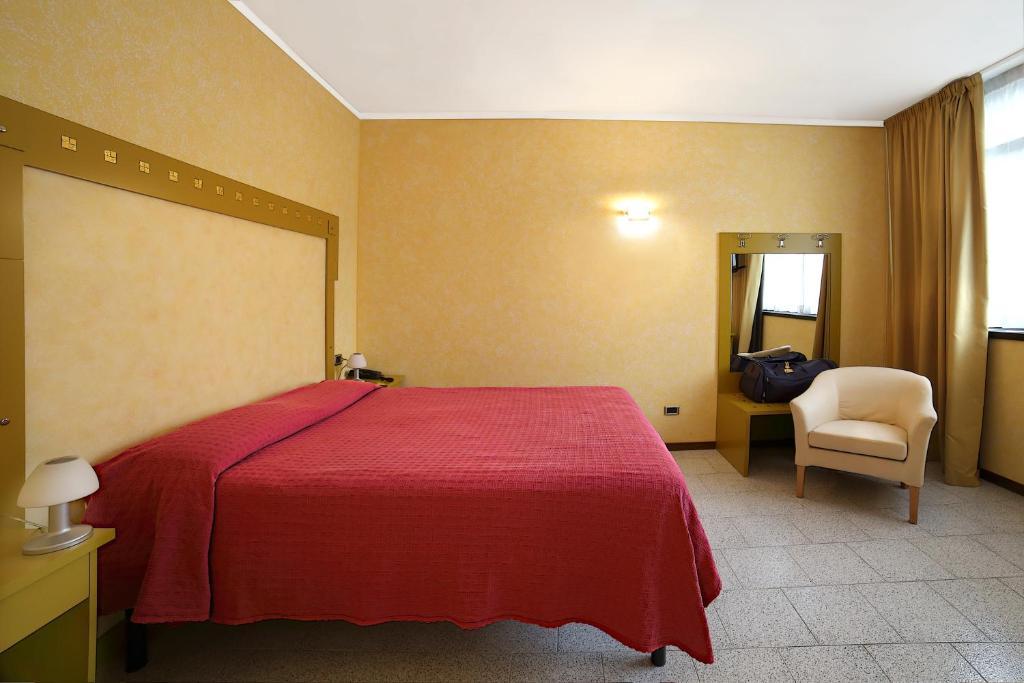 Aquamaris Hotel Sala Baganza Habitación foto
